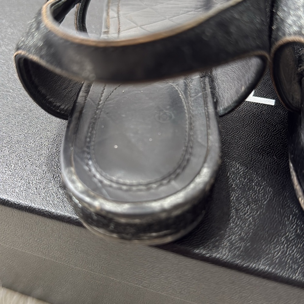 CHANEL Interocking CC Logo T-Strap Sandals - Picture 10 of 16